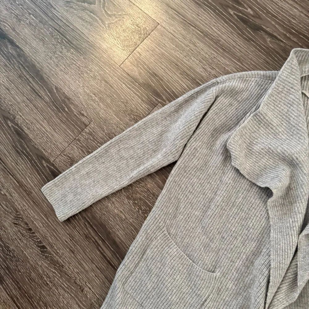 J. McLaughlin Ribbed Cashmere Open Cardigan - Picture 3 of 6